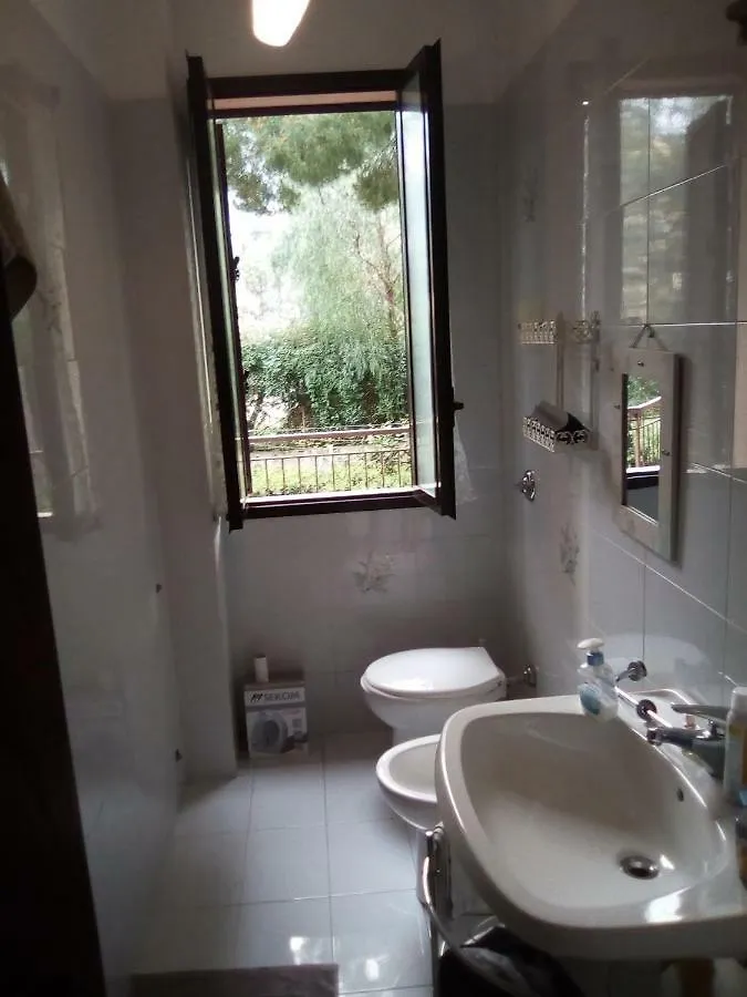 Sperone Hotel Mandra Capreria