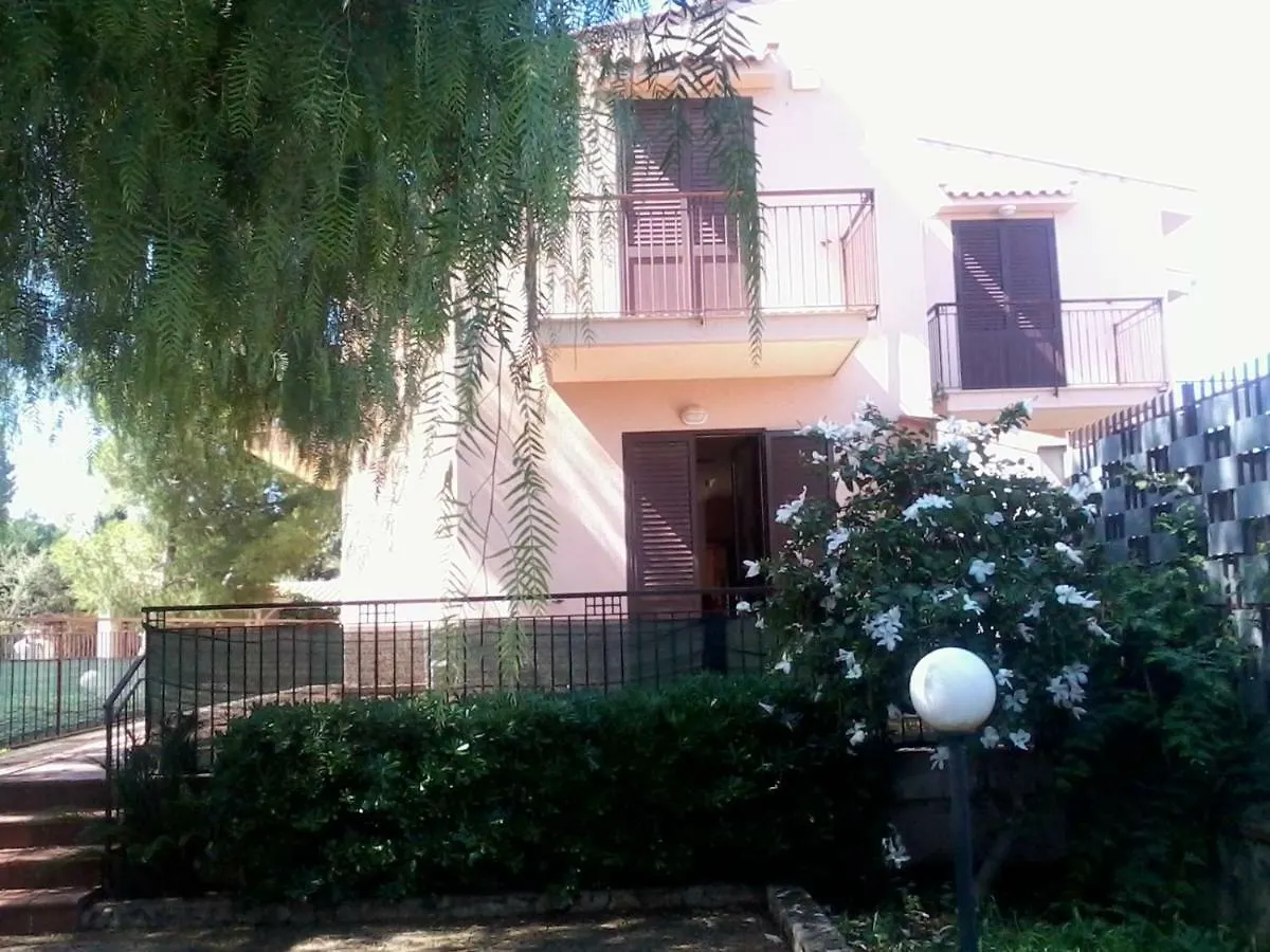 Sperone Hotel Mandra Capreria 0*,  Italy